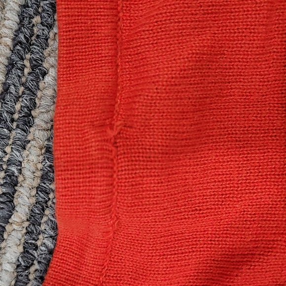 CARDIGAN: Set of two crewneck button down cotton H&M BASIC cardigans red and tan - Picture 6 of 8